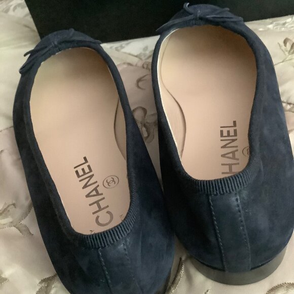 Chanel Navy Blue Ballet Flats - Picture 4 of 9